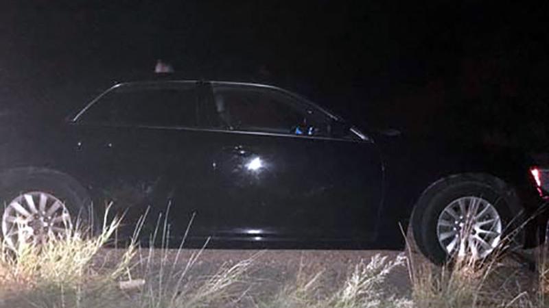 Tucson couple accused of smuggling four migrants in car trunk